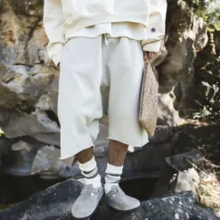 Homme SWEET PANTS LE SHORT BAGGY CREAM